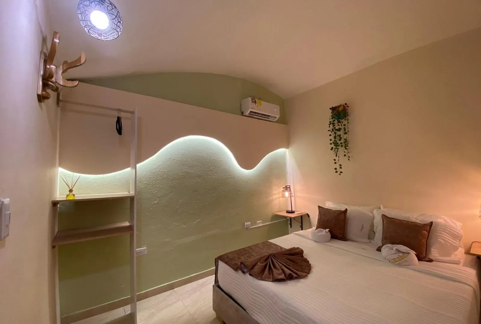 ***  Almabella Hotel Cartagena Colombia